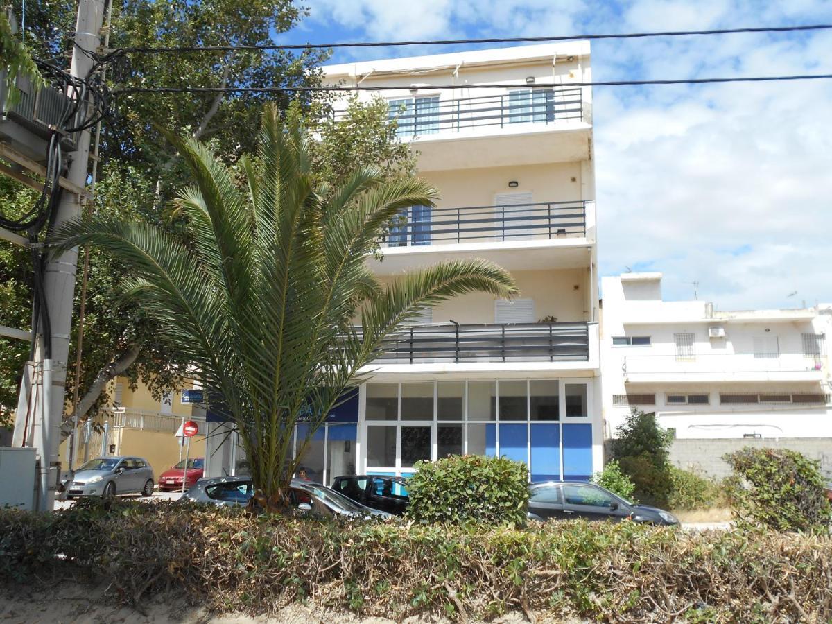 Eleni'S Seafront Apartment Artemida  Exterior foto